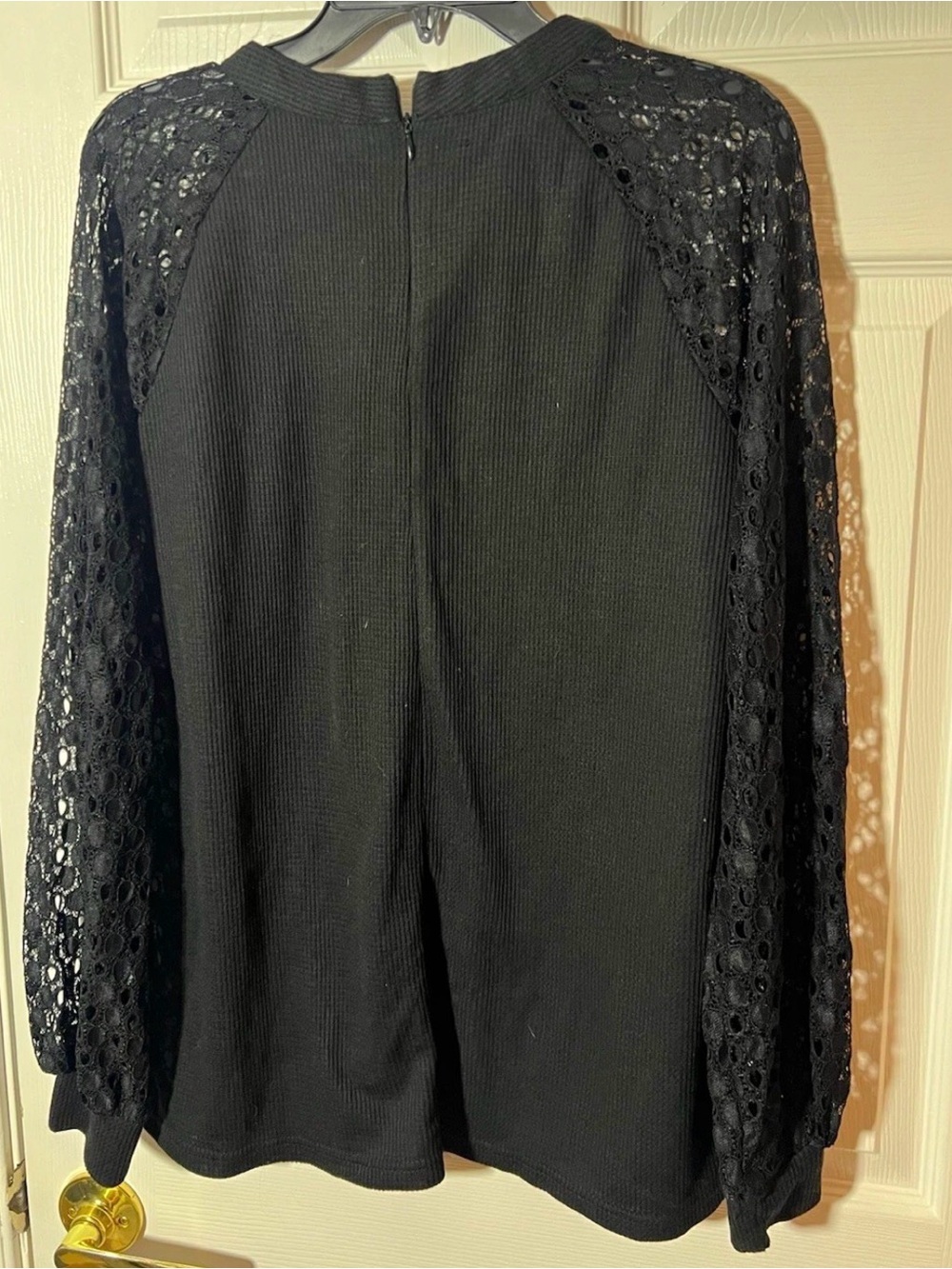 Womens Miholl Size XL Black Top Long Lace Sleeves